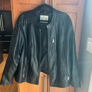 Levi’s Women’s Faux Leather Motocross Racer Jacket | black | 3X